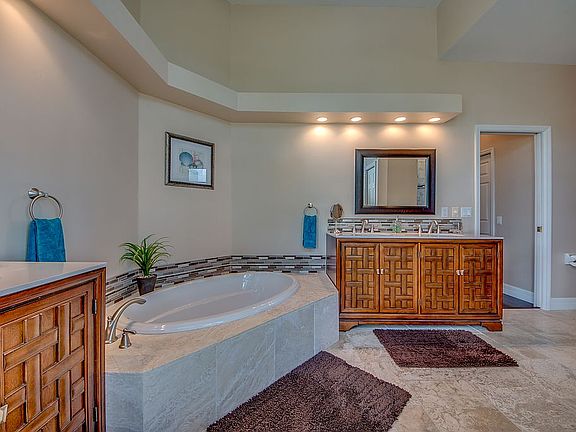 4th image of 4816 SW 24th Pl