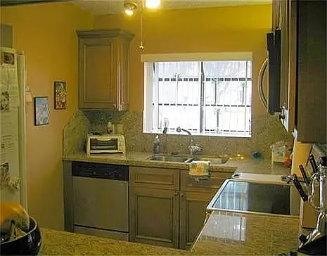 1605 Congressional Way — Photo 13
