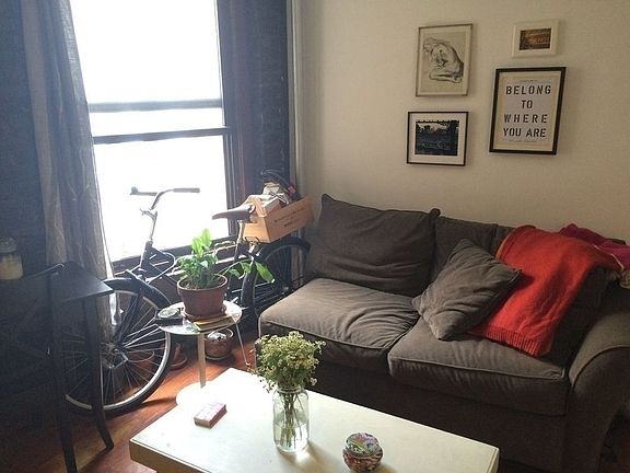 4th image of 346 E 13th St APT 18