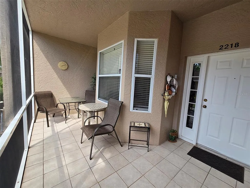 2 bed, 2.0 bath, 1684 sqft, $4,200 — Photo 3