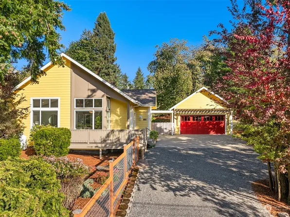1178 Lovell Avenue NW, Bainbridge Island, WA 98110