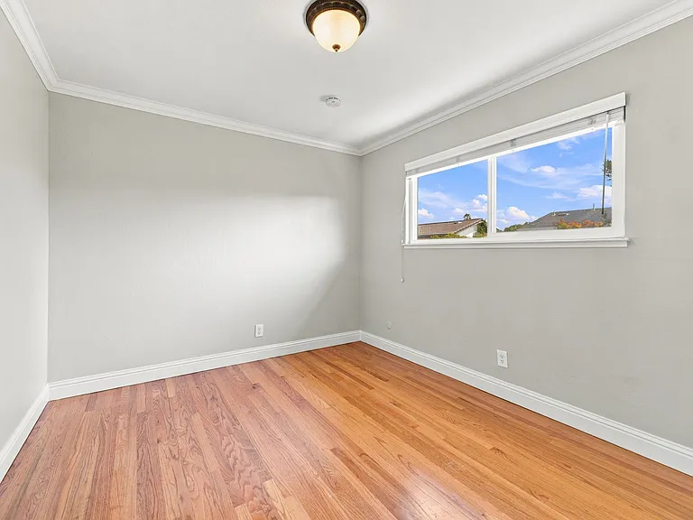 1220 Swordfish St — Photo 34