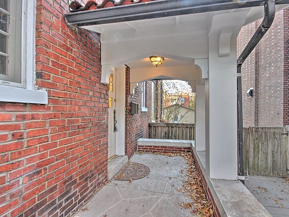 2nd image of 3533 Crittenden St