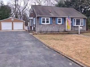 228 Natick Ave, Warwick, RI 02886