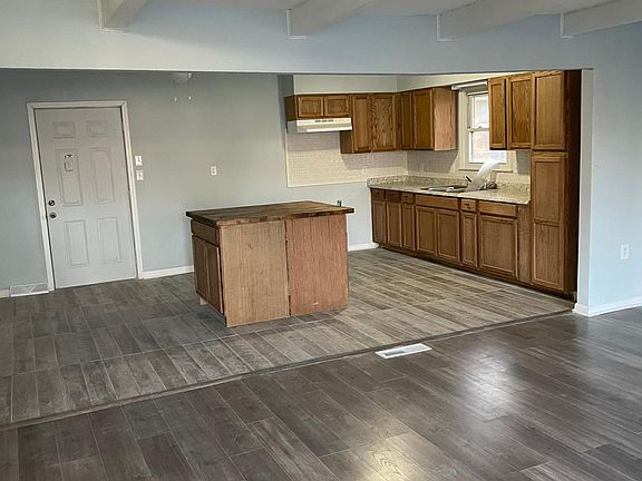 2nd image of 5209 Webster Ave #1