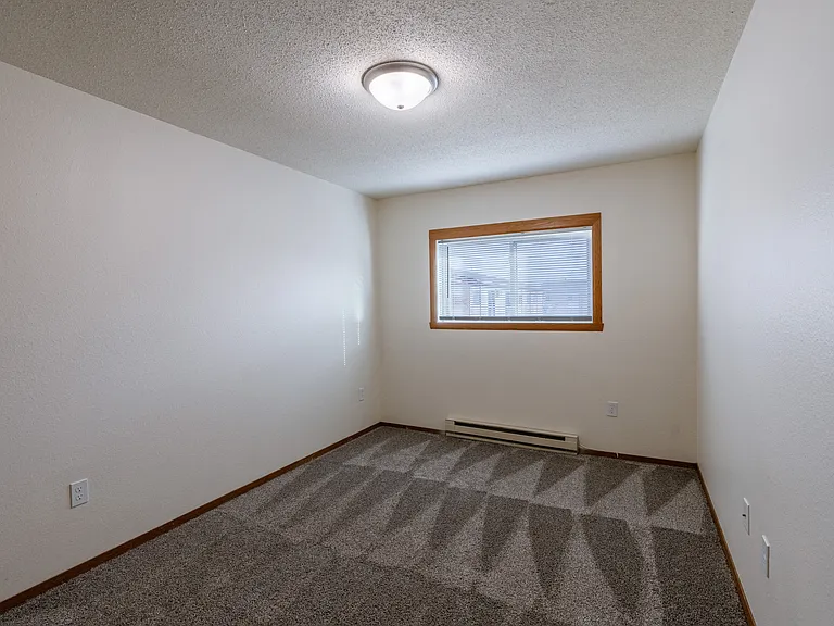 Fargo, ND Village West Apartments | Bedroom