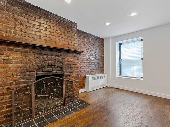4th image of 309 W 29th St #Abf