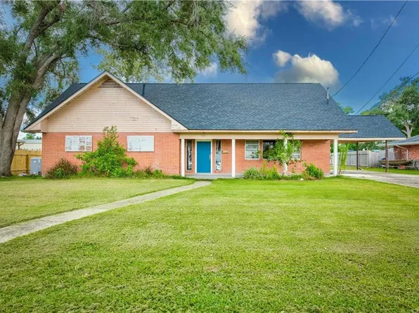 519 Pine St, Norco, LA 70079