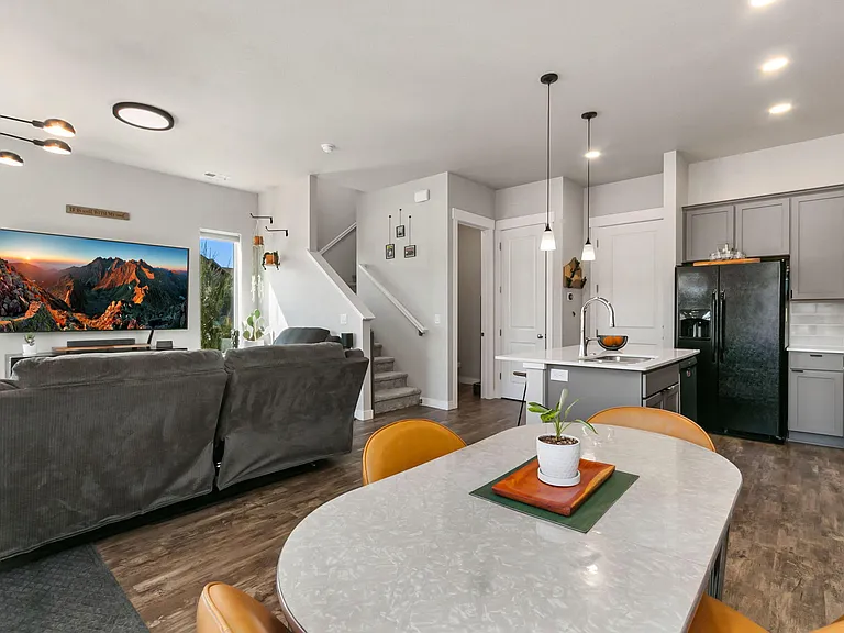 4116 S Park Dr — Photo 5