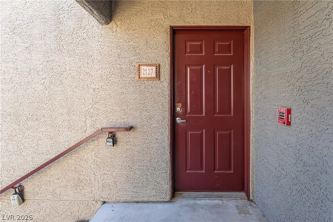 2 bed, 2.0 bath, 1036 sqft, $1,520 — Photo 4