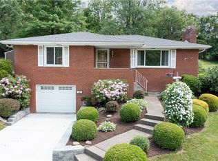 40 Fairhill Dr, Washington, PA