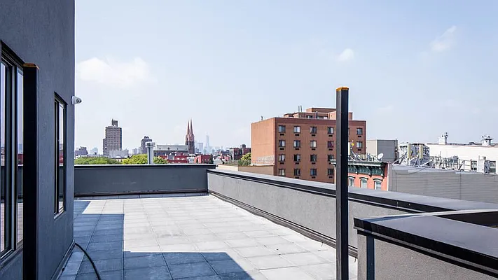 Rented by Nooklyn NYC LLC | media 39