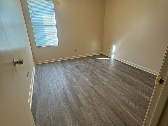 5th image of 4387A W Maysfield Dr
