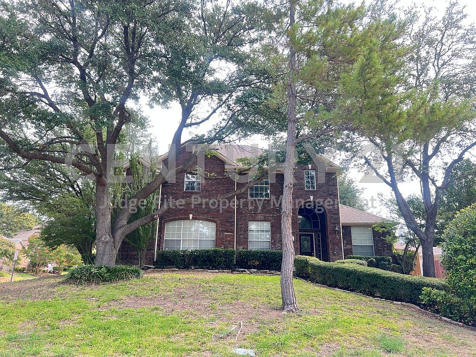 1st image of 204 Devonshire Ct
