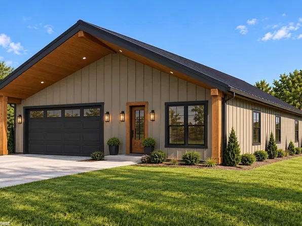 5585 W Lake Rd, Hart, MI 49420