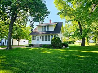 608 12th Ave, Clarkfield, MN 56223