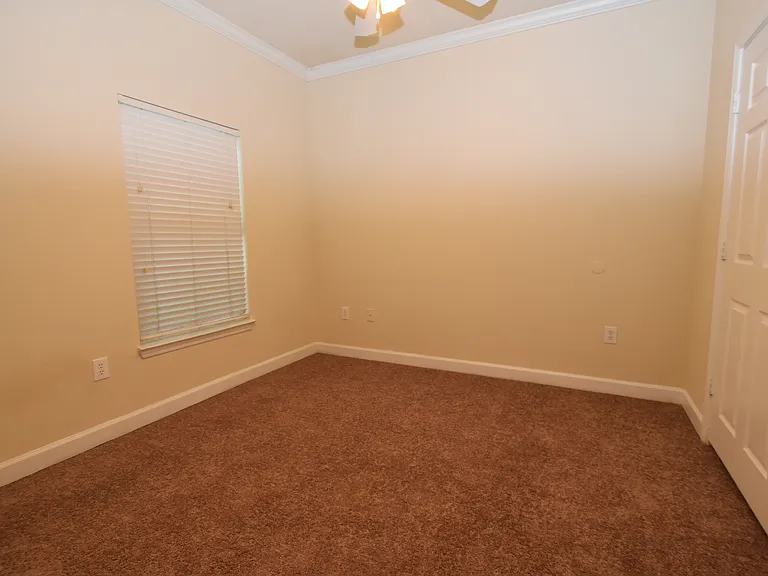 18501 Bridle Club Dr — Photo 11