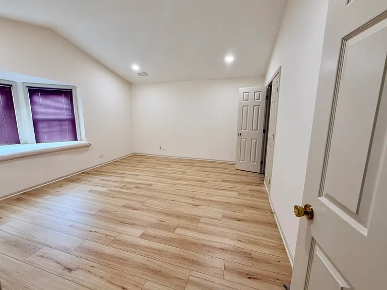 1316 E Evergreen Dr #8 — Photo 3