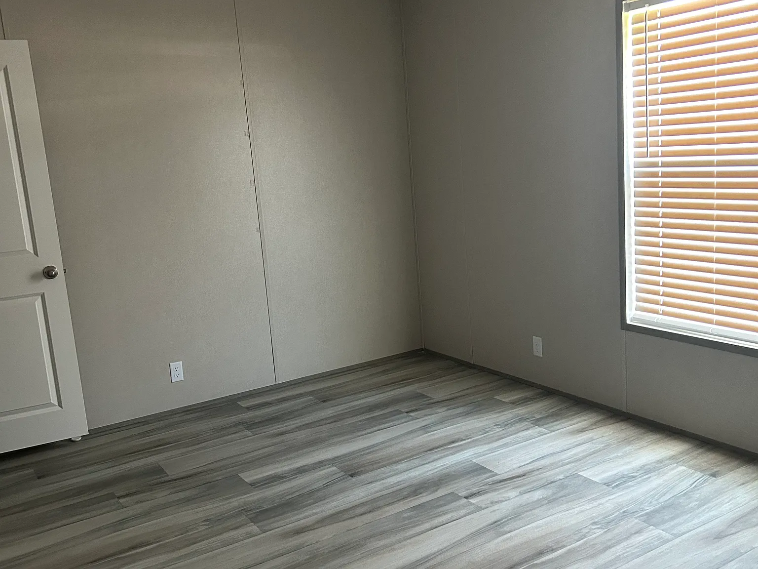 2 bed, 1400 sqft, $850 — Photo 4