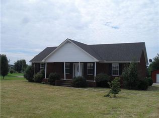 229 Trent Rd, Lafayette, TN 37083