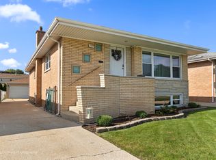 7924 Melvina Ave, Burbank, IL 60459