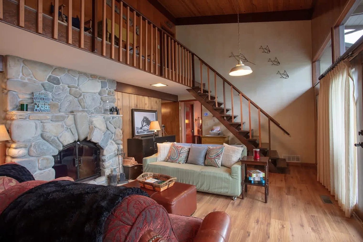 3 bed, 2.0 bath, 1496 sqft, $10,203 — Photo 3