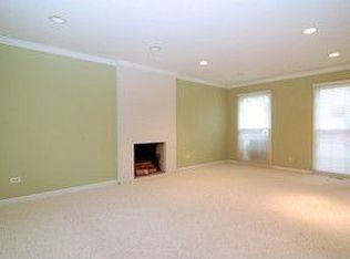 1513 Bunescu Ln, Buffalo Grove, IL 60089