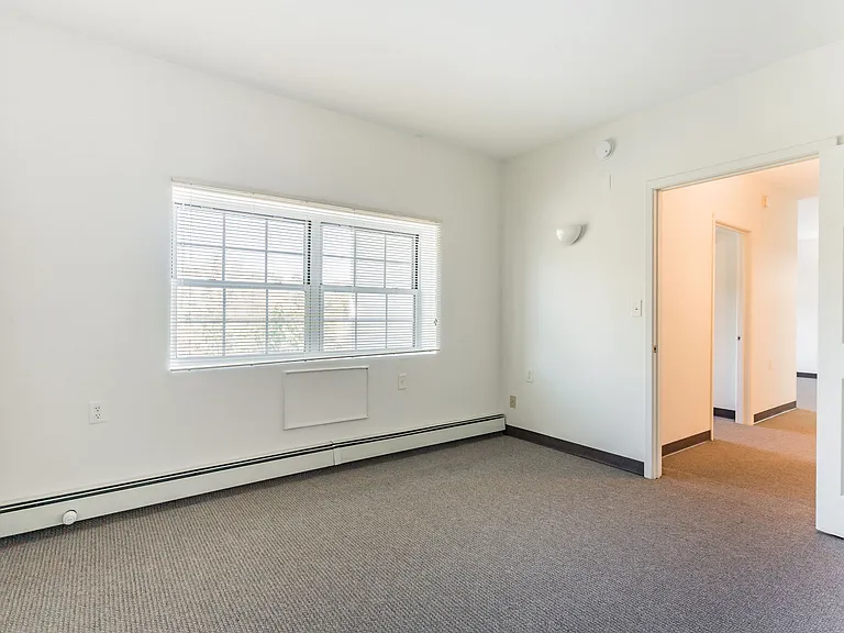 Medford Landing Apartments — Photo 12