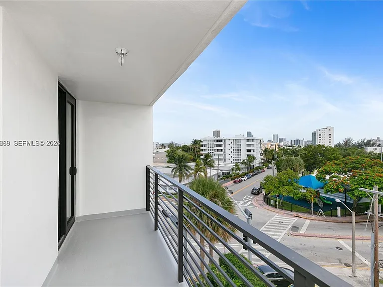 8100 Byron Ave #501 — Photo 26