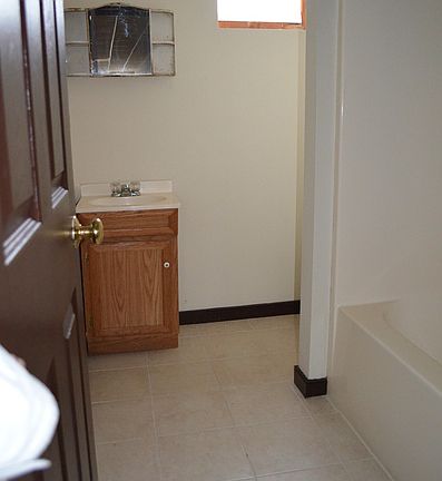 4th image of 1823 E Main St #A