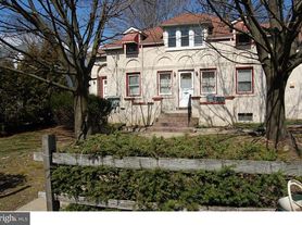 440 Ewingville Rd