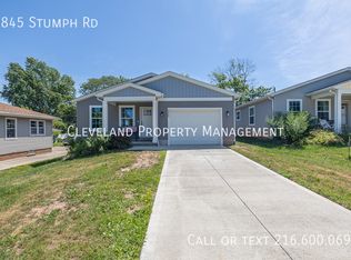 5845 Stumph Rd, Parma Heights, OH 44130