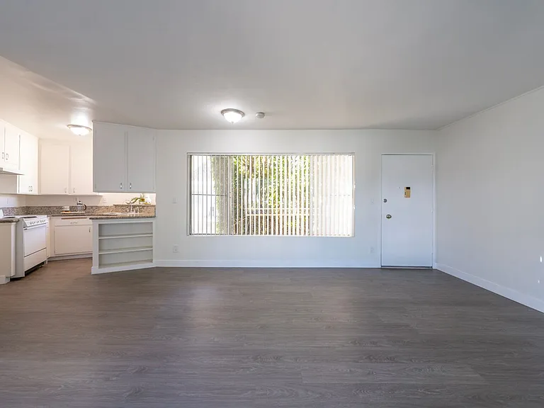 10725 Acama St — Photo 64