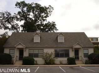 19 S Summit St APT 3, Fairhope, AL 36532