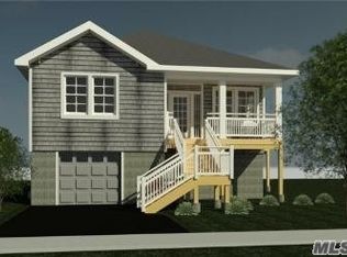 110 Garfield St, Freeport, NY