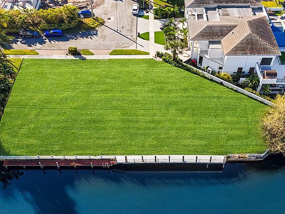 3rd image of 7401 NE Bay Cove Court
