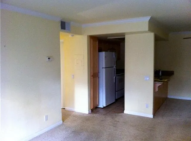4222 Menlo Ave — Photo 4