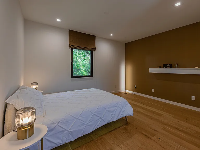 2806 Geronimo Trl — Photo 14