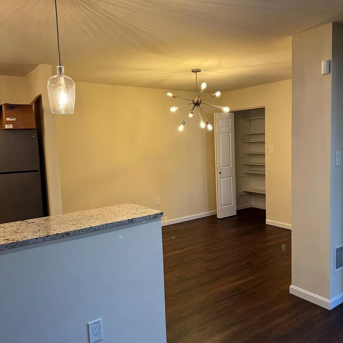 3 bed, 1416 sqft, $2,500 — Photo 3