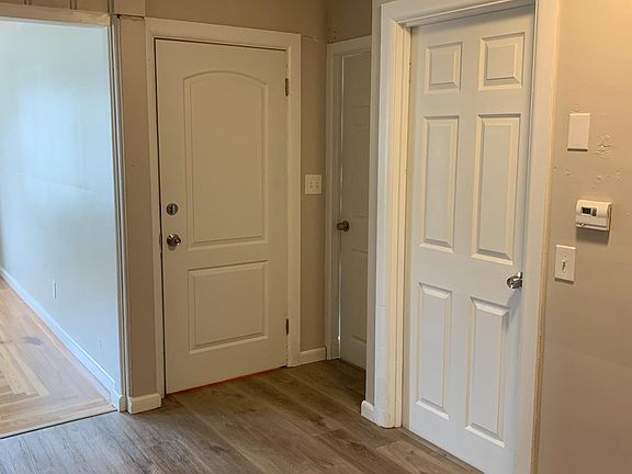 5th image of 62 Rose St Floor 2