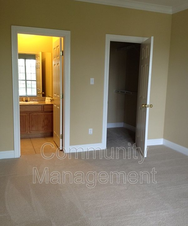 2nd image of 710 E Boyd Dr APT 1301