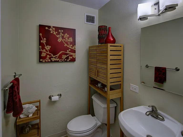 Waena Apartments — Photo 20