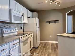 5726 N Genoa Way APT 203, Aurora, CO 80019