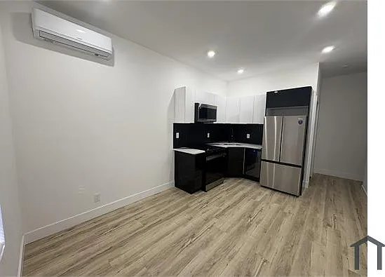 2 bed, 750 sqft, $1,500 — Photo 4