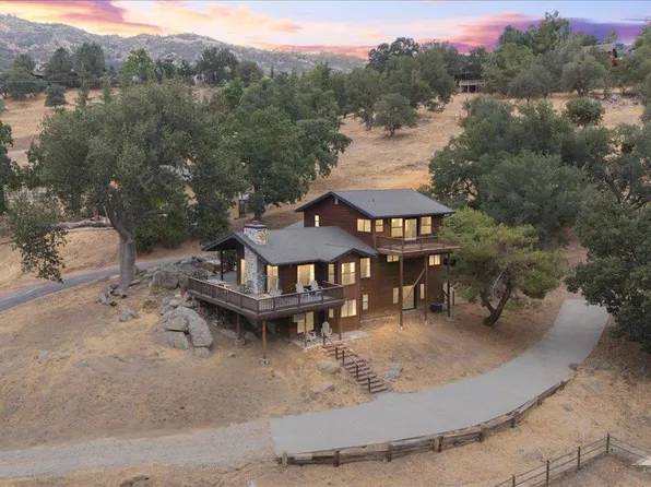 27400 Oakflat Dr, Tehachapi, CA 93561