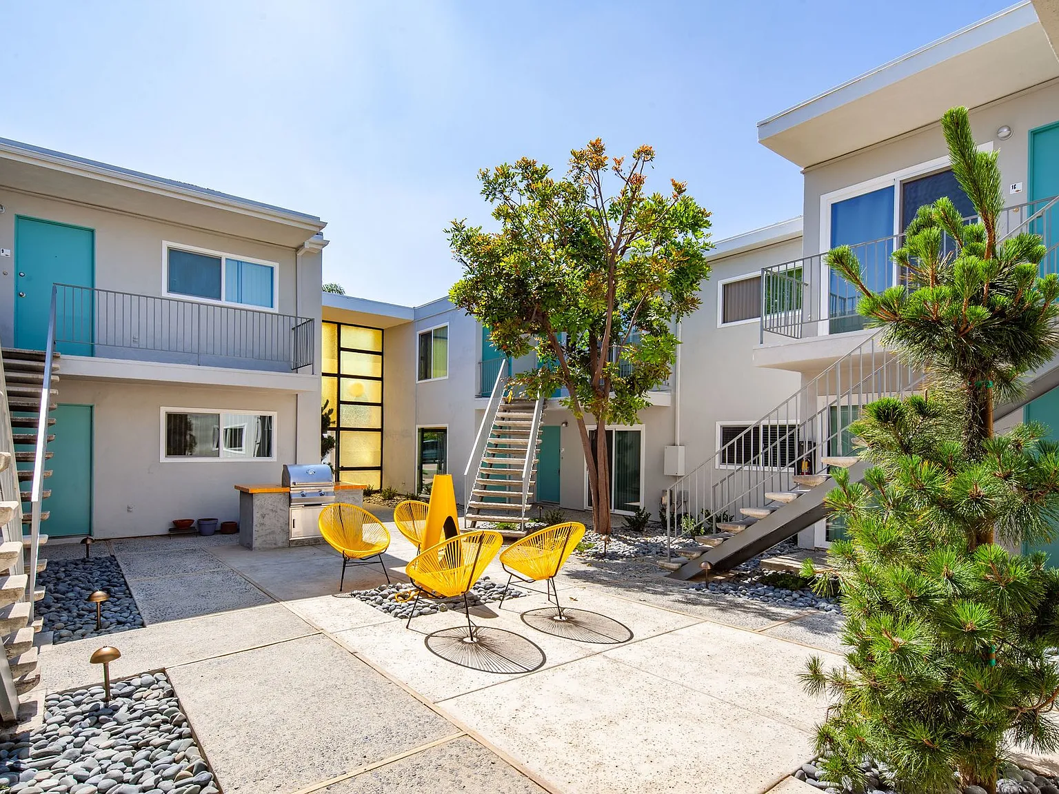 The Amberjack Apartments — Photo 2
