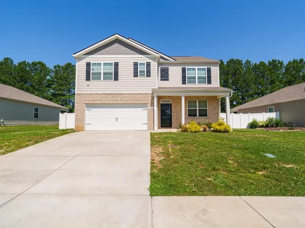 156 Nunally Dr, Baxter, TN 38544