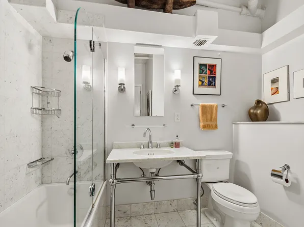 107 West 25th Street image 9 of 12