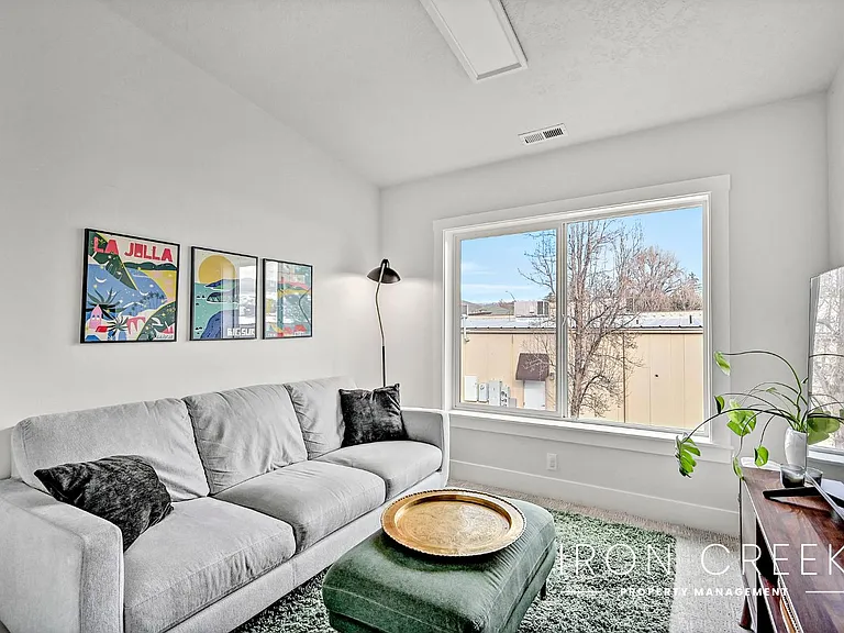 2928 W Davis St — Photo 13