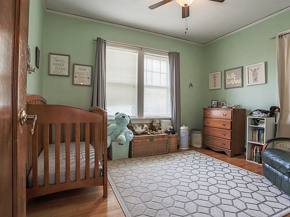 4th image of 3028 S 42nd St